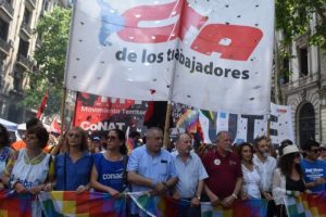 CTERA Y CTA se movilizaron a Plaza de Mayo para decir No al golpe en Bolivia