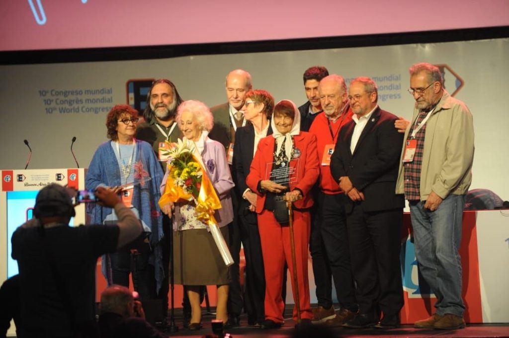 10° CONGRESO MUNDIAL DE LA INTERNACIONAL DE LA EDUCACIÓN EN BUENOS AIRES, ARGENTINA